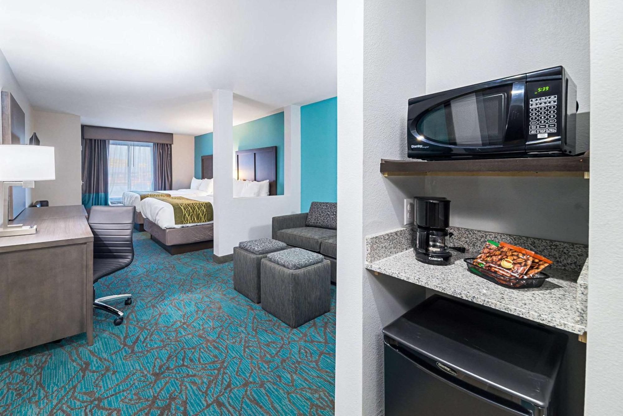 Comfort Inn & Suites Oklahoma City Near Bricktown Екстериор снимка