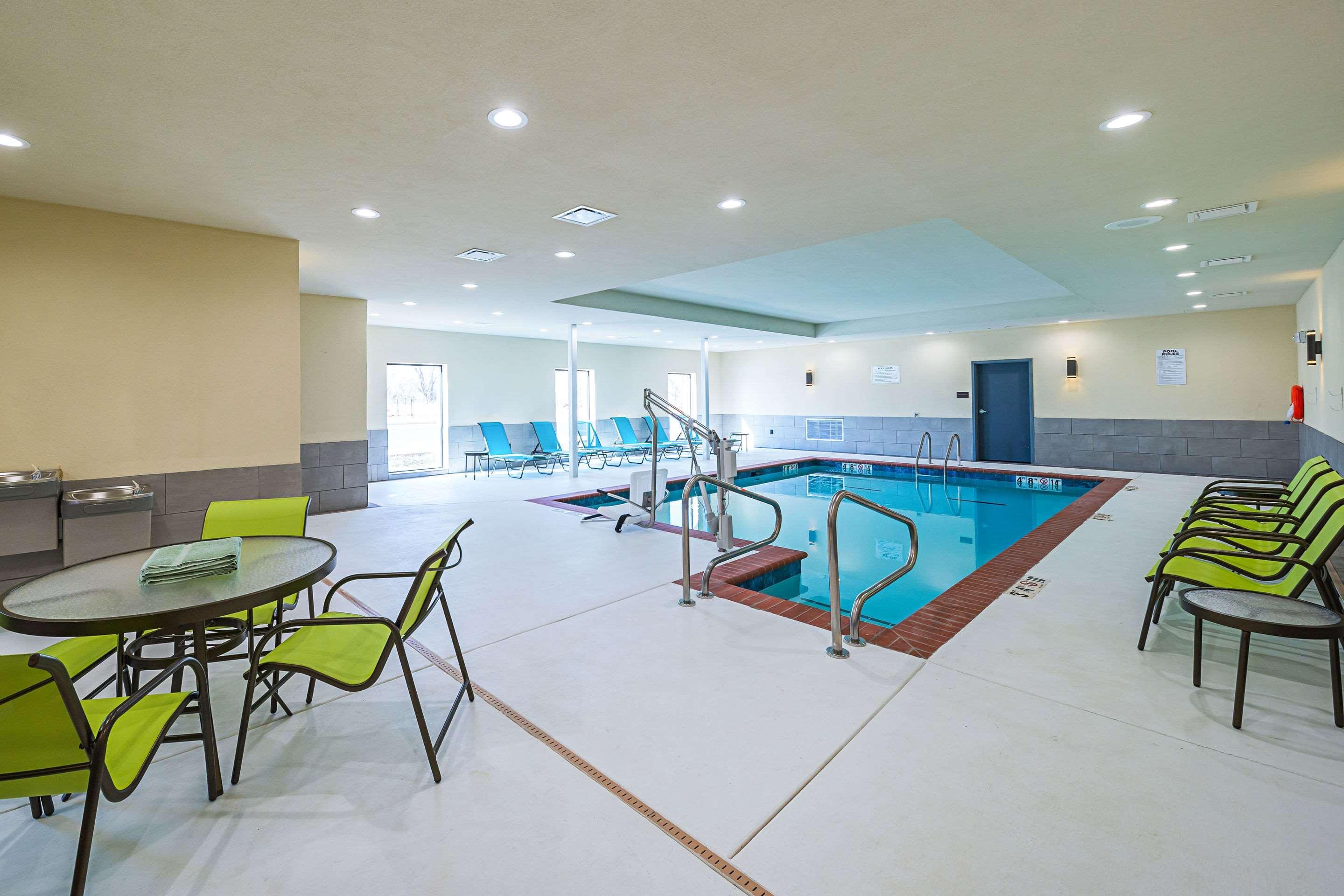 Comfort Inn & Suites Oklahoma City Near Bricktown Екстериор снимка