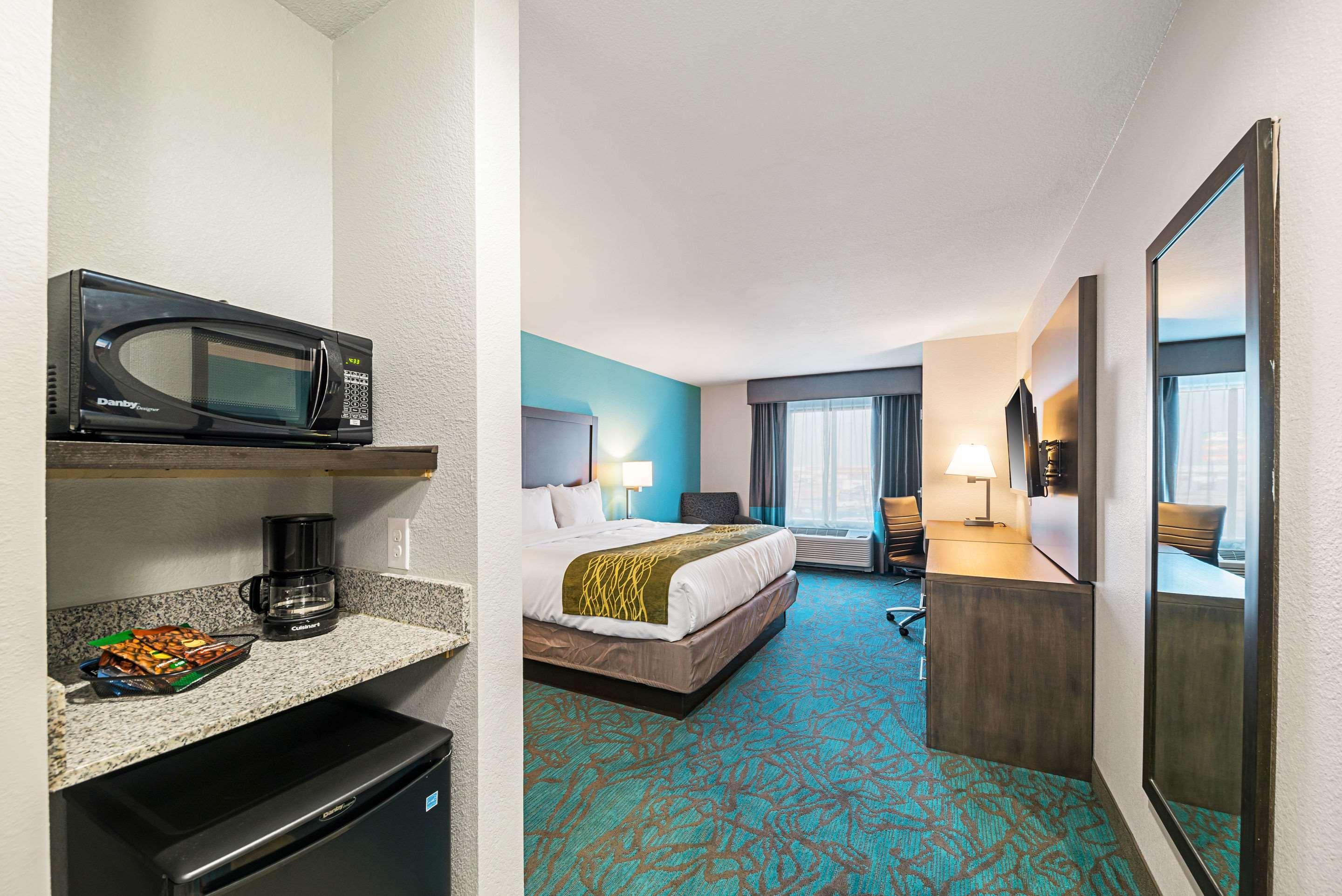 Comfort Inn & Suites Oklahoma City Near Bricktown Екстериор снимка