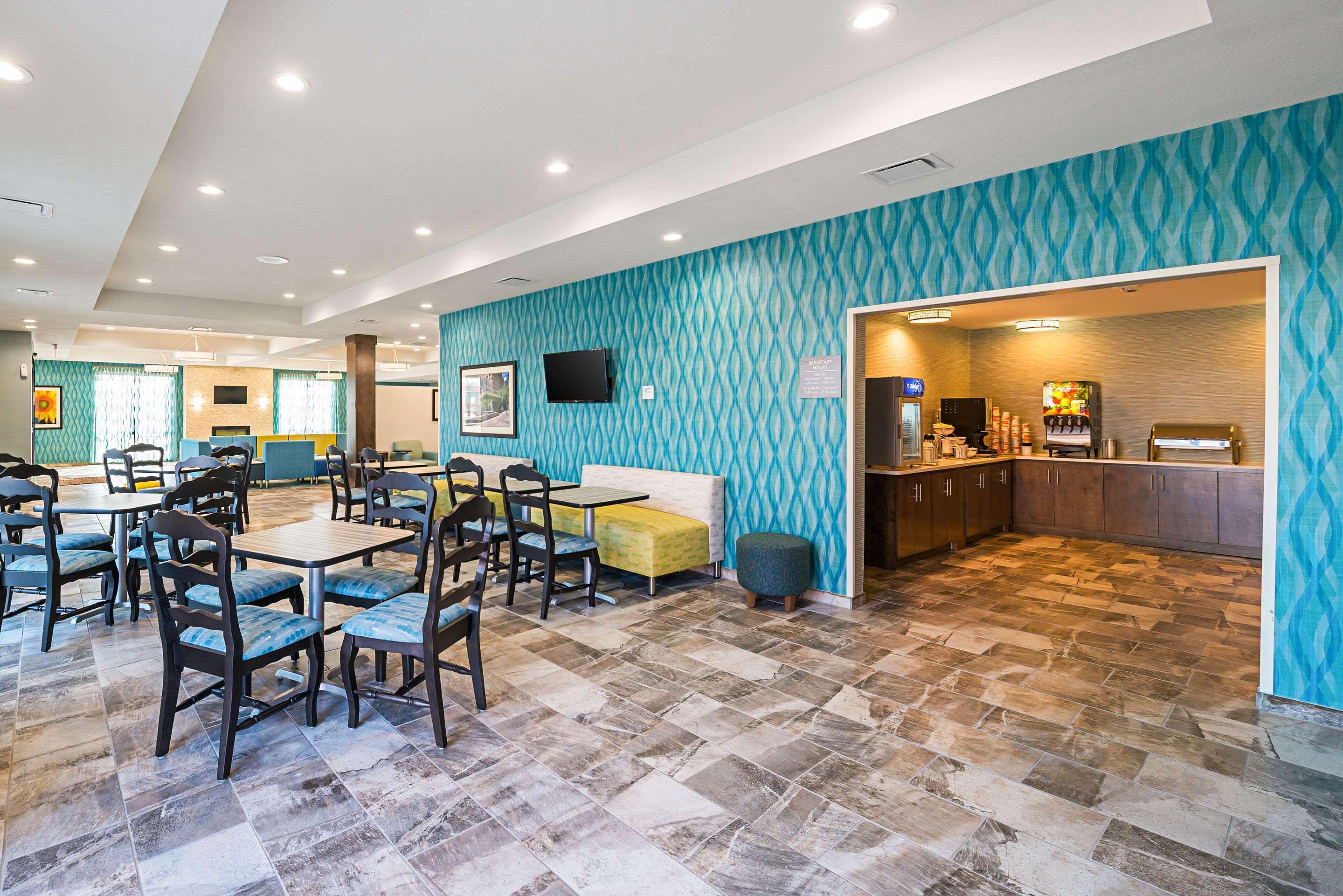 Comfort Inn & Suites Oklahoma City Near Bricktown Екстериор снимка