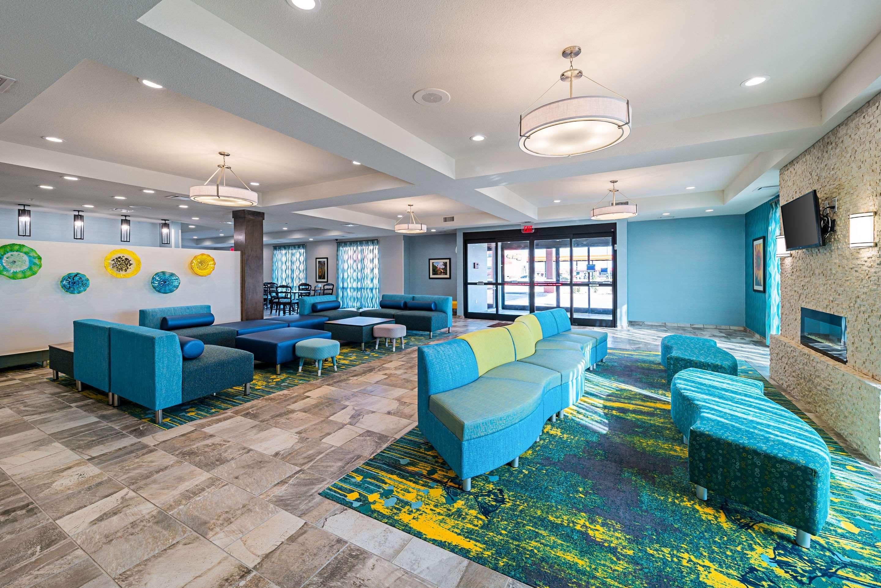 Comfort Inn & Suites Oklahoma City Near Bricktown Екстериор снимка