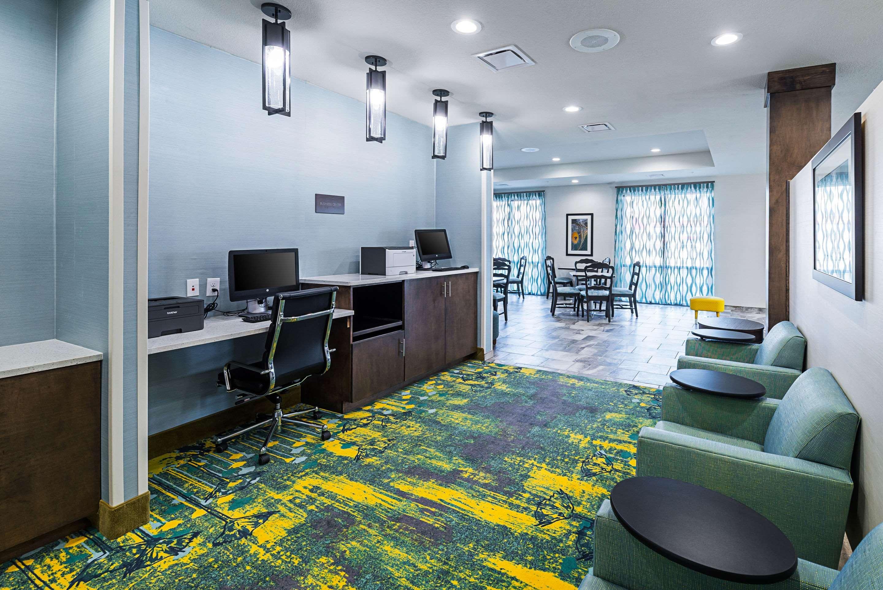 Comfort Inn & Suites Oklahoma City Near Bricktown Екстериор снимка