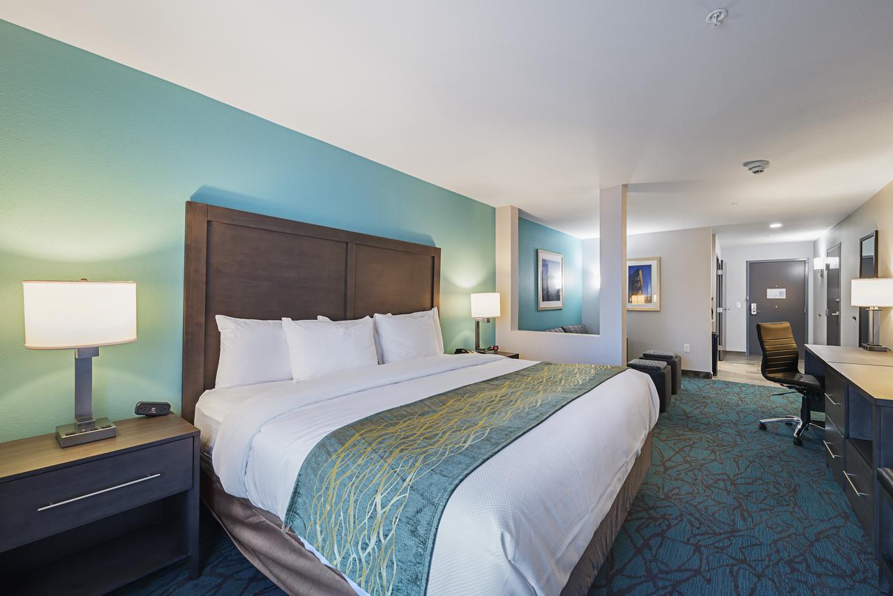 Comfort Inn & Suites Oklahoma City Near Bricktown Екстериор снимка